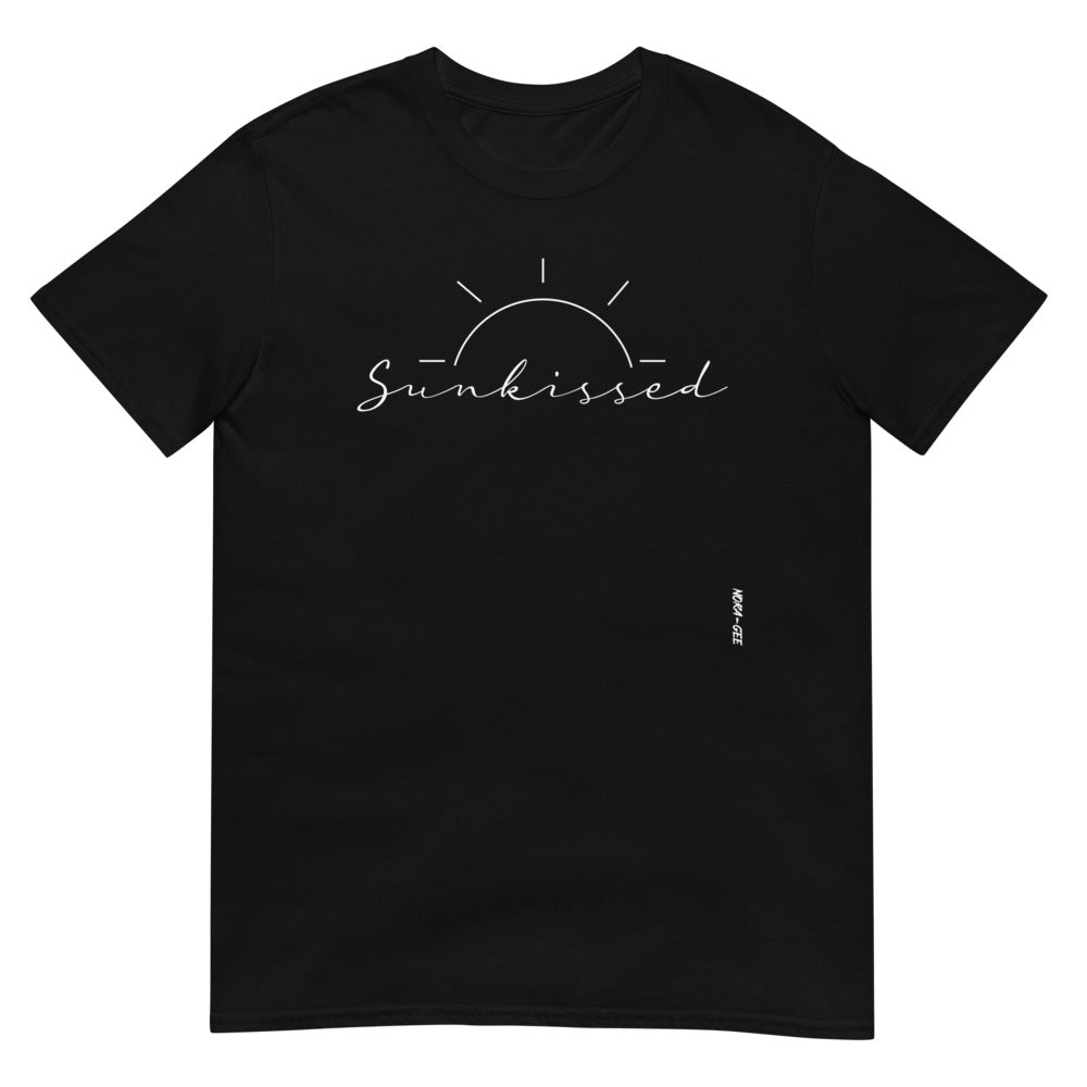 Unisex t-shirt: Sun-kissed, minimalist design