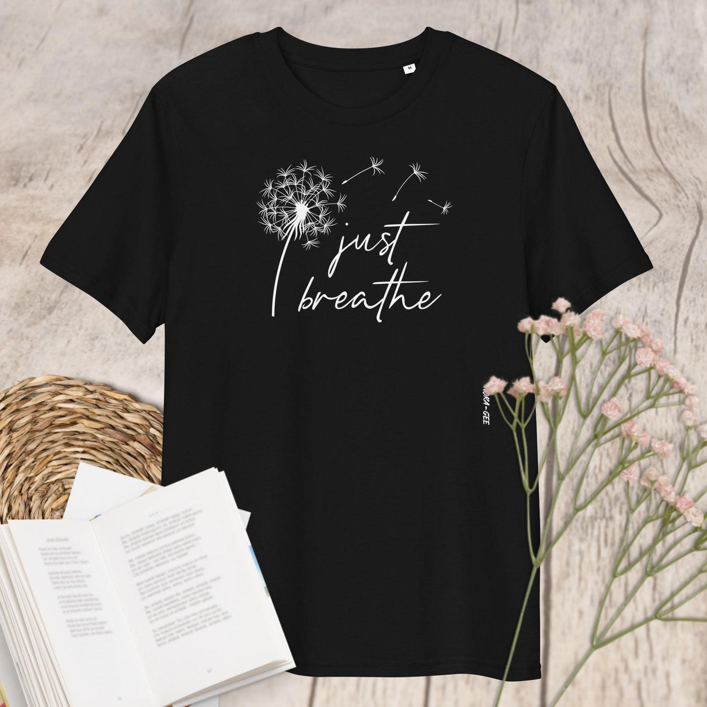 Organic cotton unisex t-shirt: Just breathe